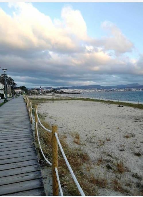 Atico En La Playa De Cangas Exterior photo